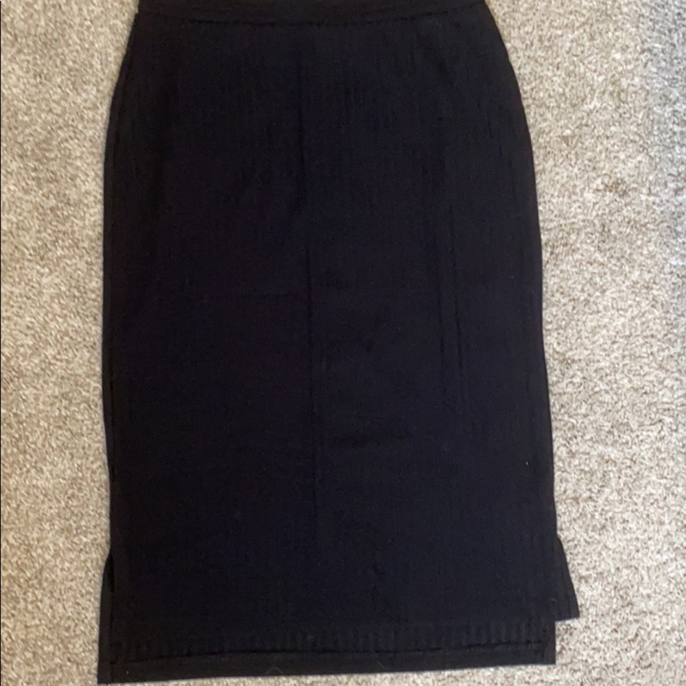 Black pencil skirt